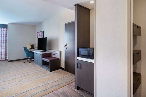  - Hilton Garden Inn Pomona