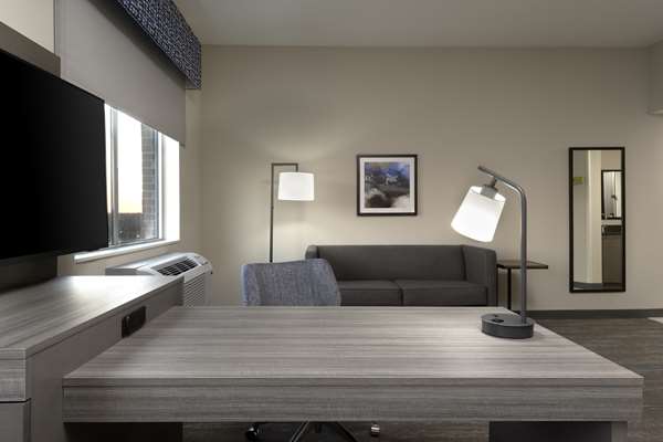  - Hampton Inn & Suites Old Town St Charles - I-70, Exit 229B