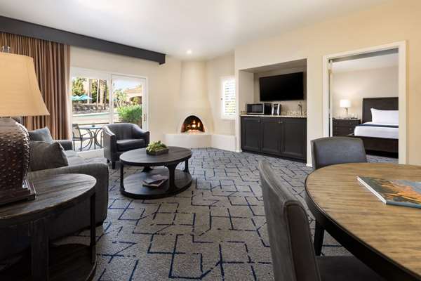 Suite - Scottsdale Plaza Resort