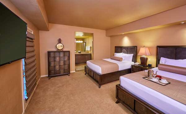 Suite - Scottsdale Plaza Resort