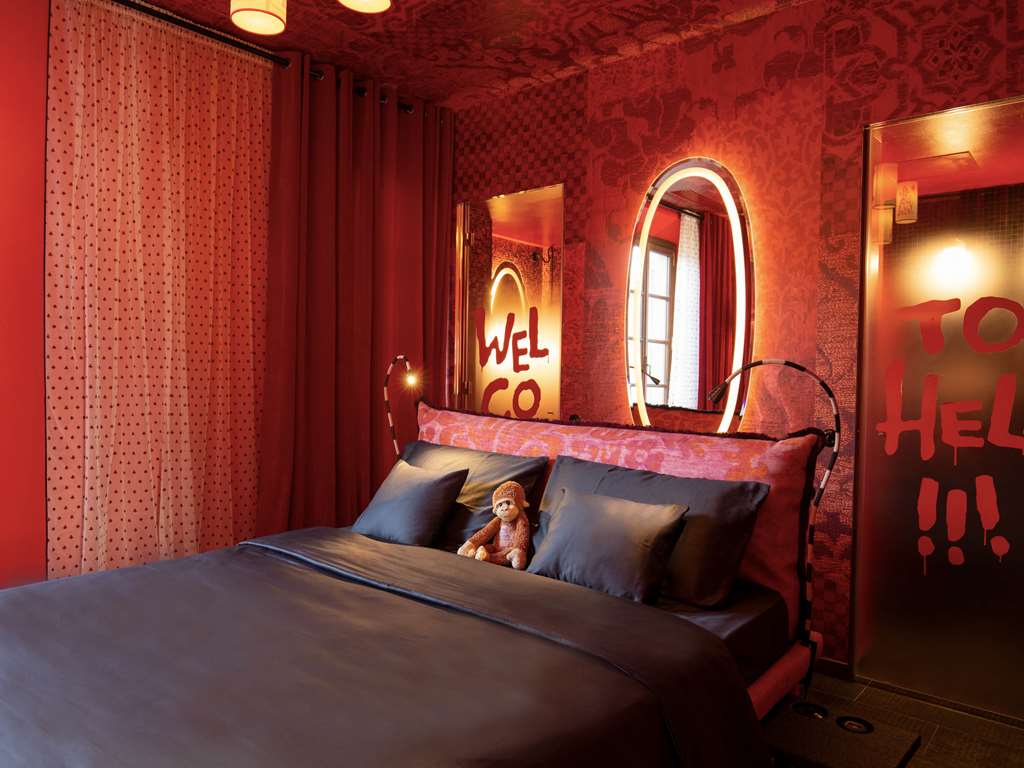 Guest photo