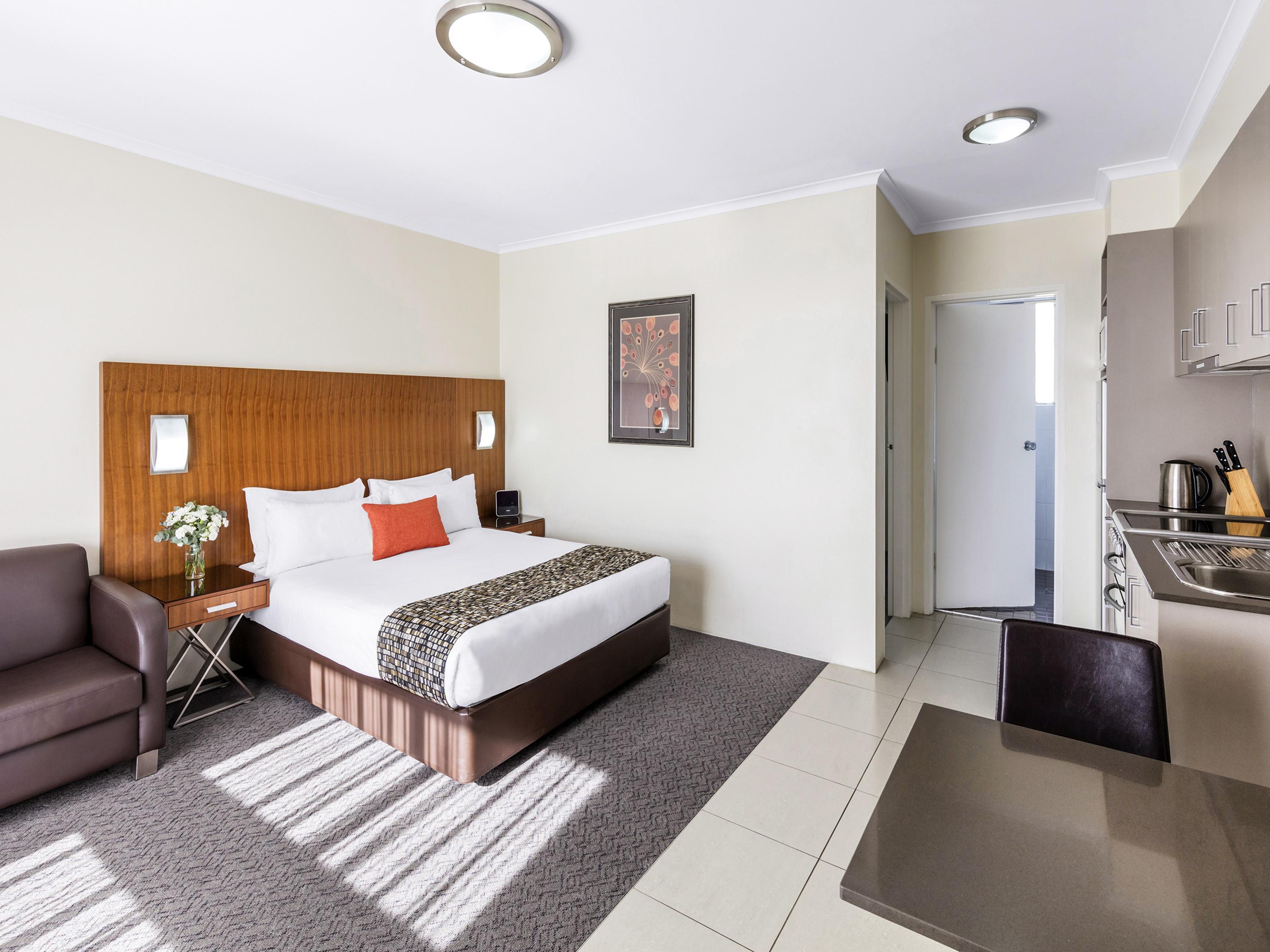 BreakFree Queanbeyan Room Type - One Bedroom Apartment 1 Queen & 1 Single Bed