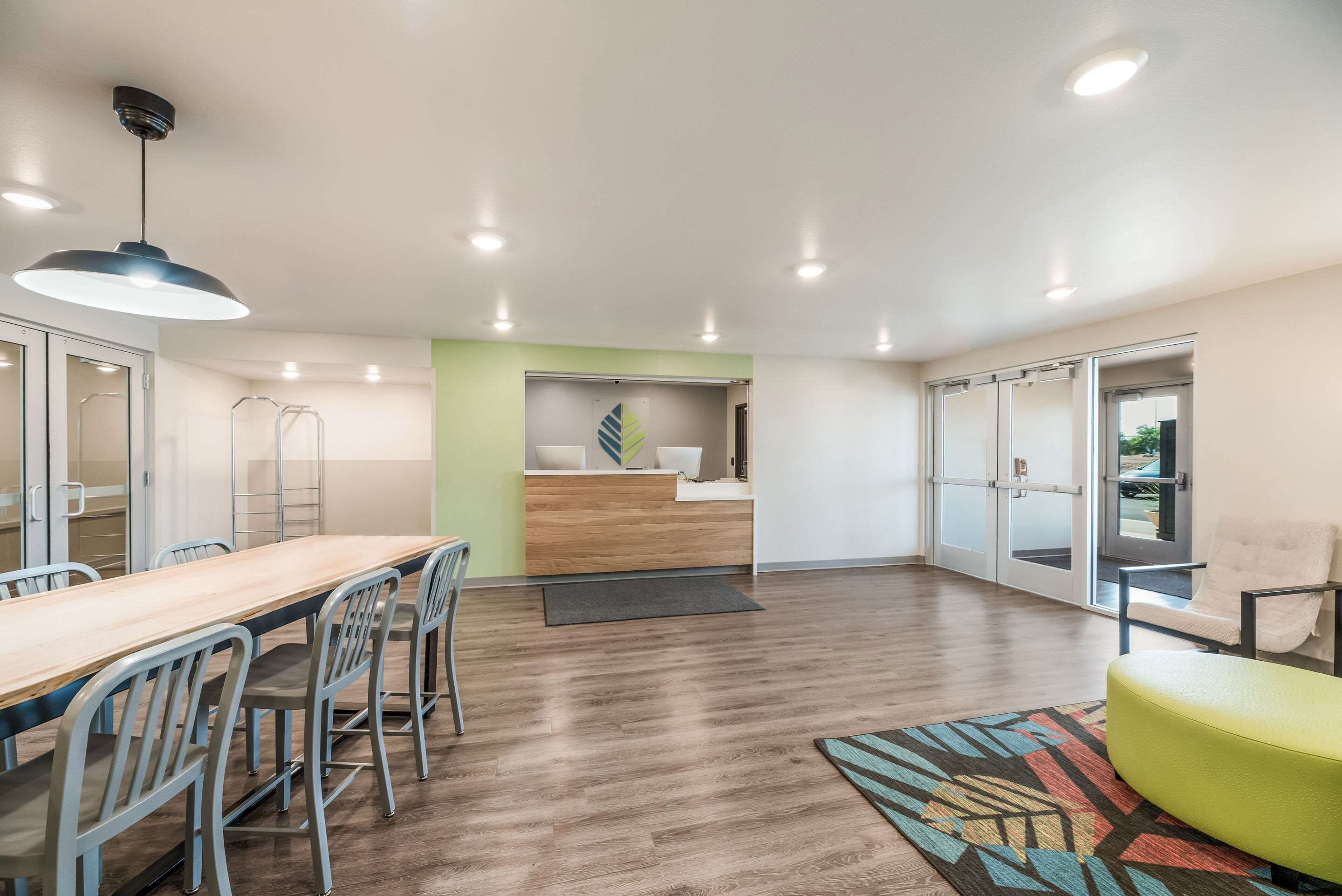 Hotel lobby | Woodspring Suites Tucson South