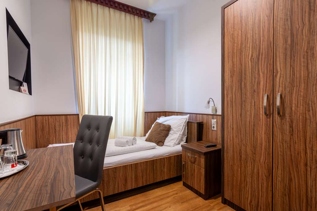 Best Western Hotel Strasser - Tap to explore photos