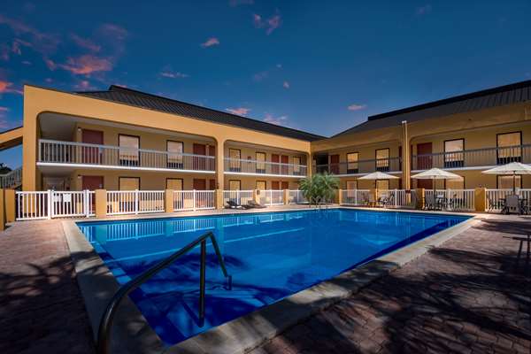 Exterior view - SureStay Hotel by Best Western Airport Clearwater