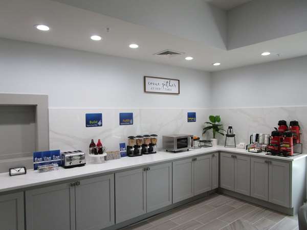 Amenities - Best Western Iowa Lake Charles East Hotel - I-10, Exit 43