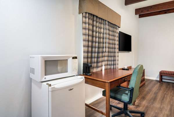  - Quality Inn Clarksville