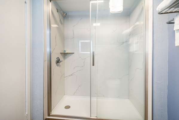  - Quality Inn Clarksville