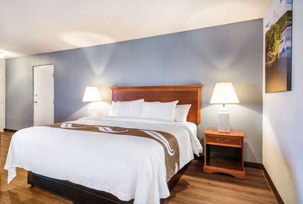 Suite - Quality Inn Clarksville