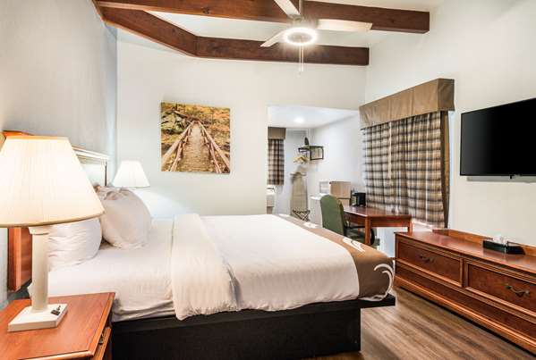  - Quality Inn Clarksville