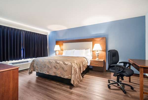 Suite - Quality Inn Clarksville