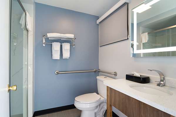  - Quality Inn Clarksville