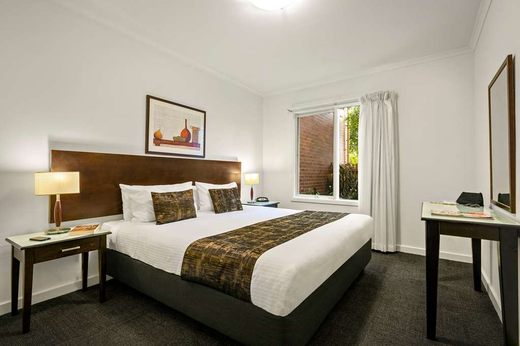 COMFORT APARTMENTS ROYAL GARDENS-guestroom-Guest Room,On-Site.jpg