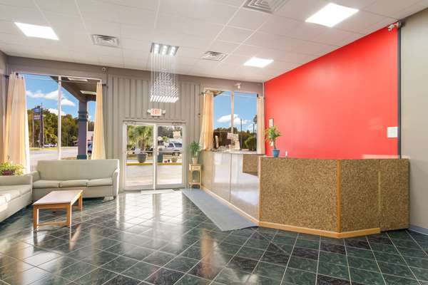  - Econo Lodge Townsend - I-95, Exit 58