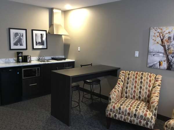 Suite - SureStay Collection by Best Western Villa Inn & Suites Hearst