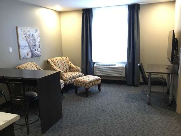 Suite - SureStay Collection by Best Western Villa Inn & Suites Hearst