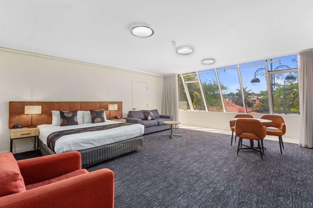 Mantra Meridien Adelaide-guestroom-Guest Room,On-Site.jpg