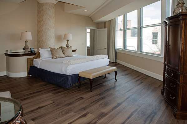 Suite - Haywood Park Hotel Asheville