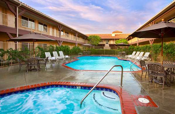 Pool - Best Western Corona Hotel & Suites - CA 91, Exit 48