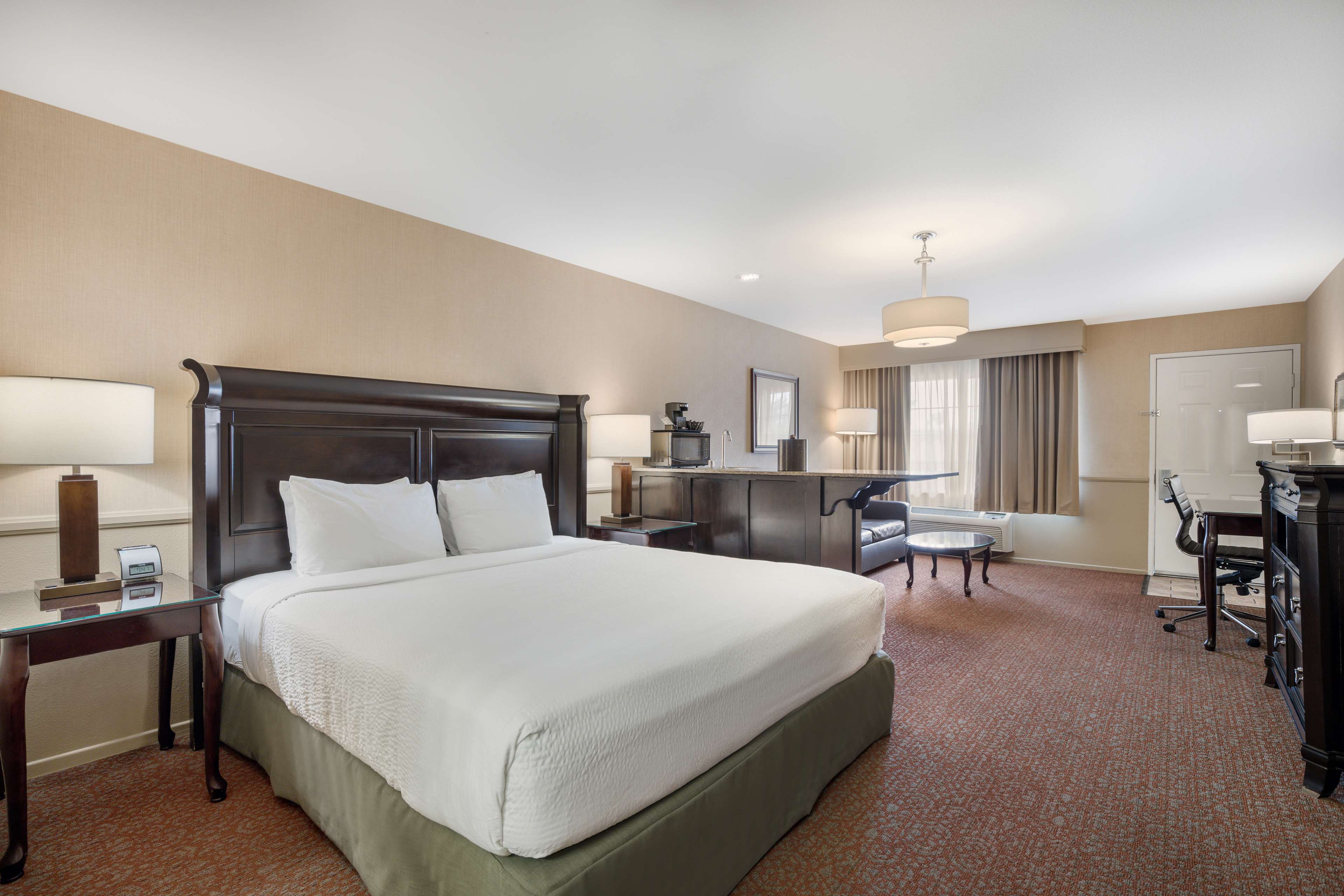 Best Western Corona Hotel & Suites - Tap to explore photos