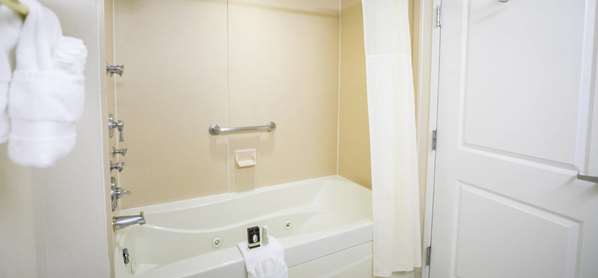  - Wilshire Grand Hotel West Orange