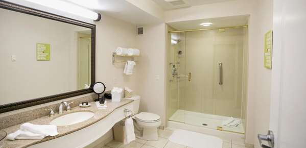  - Wilshire Grand Hotel West Orange