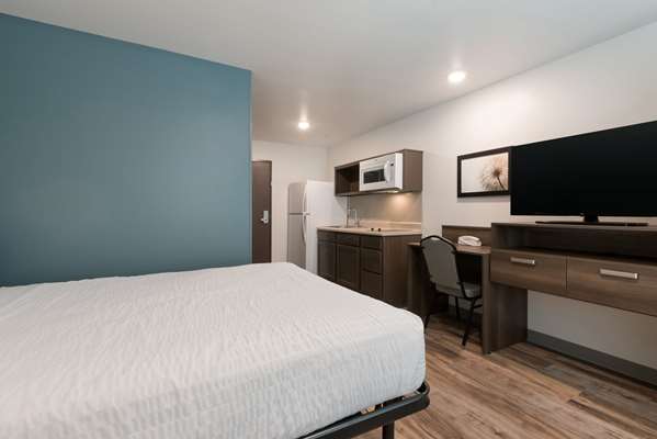  - WoodSpring Suites Northeast Philadelphia