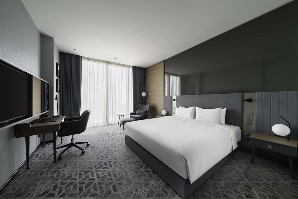 RADISSON BLU HOTEL RIYADH AL SAHAFA-guestroom-Guest Room,On-Site.jpg