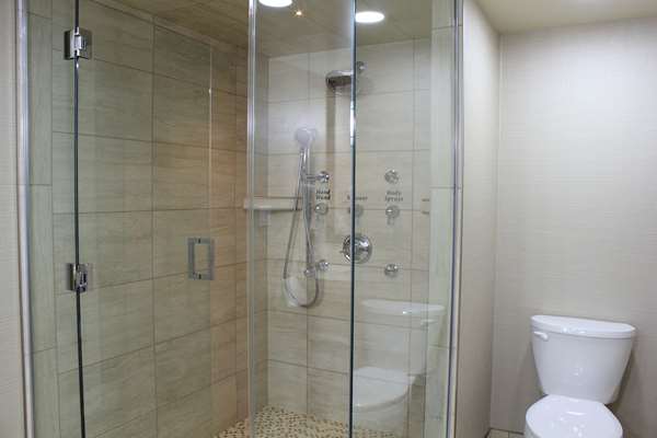 Suite - Quality Hotel & Conference Centre Sawridge Peace River