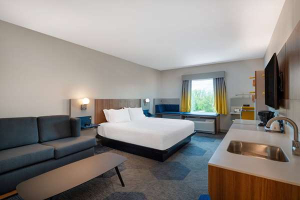 Suite - Microtel Inn & Suites by Wyndham  Winchester