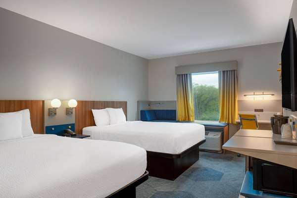  - Microtel Inn & Suites by Wyndham  Winchester