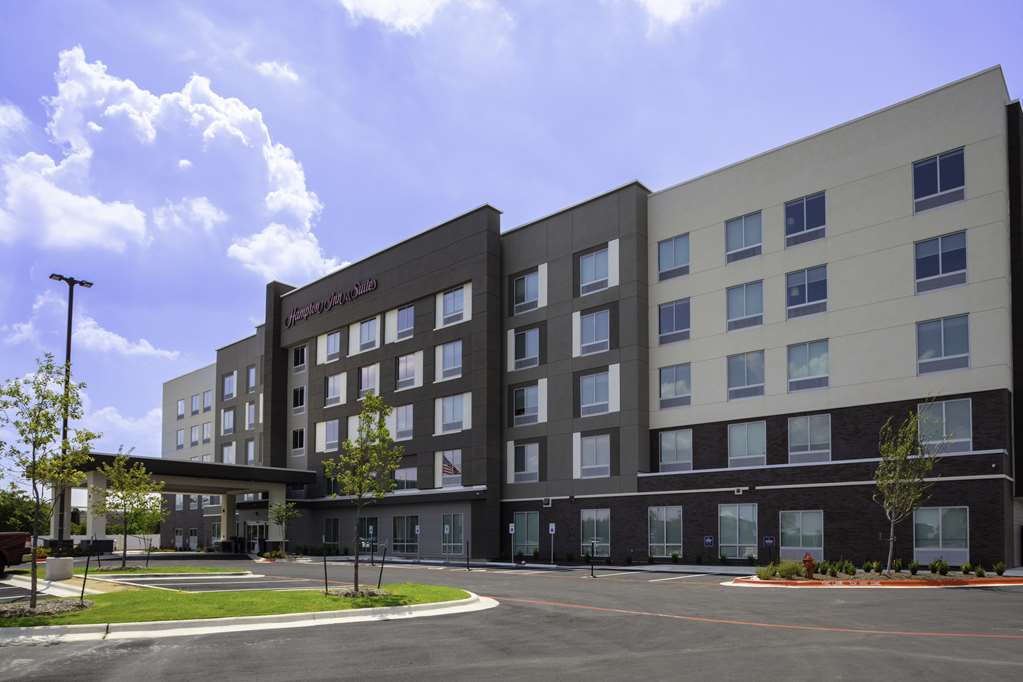 Hampton Inn & Suites North Austin
