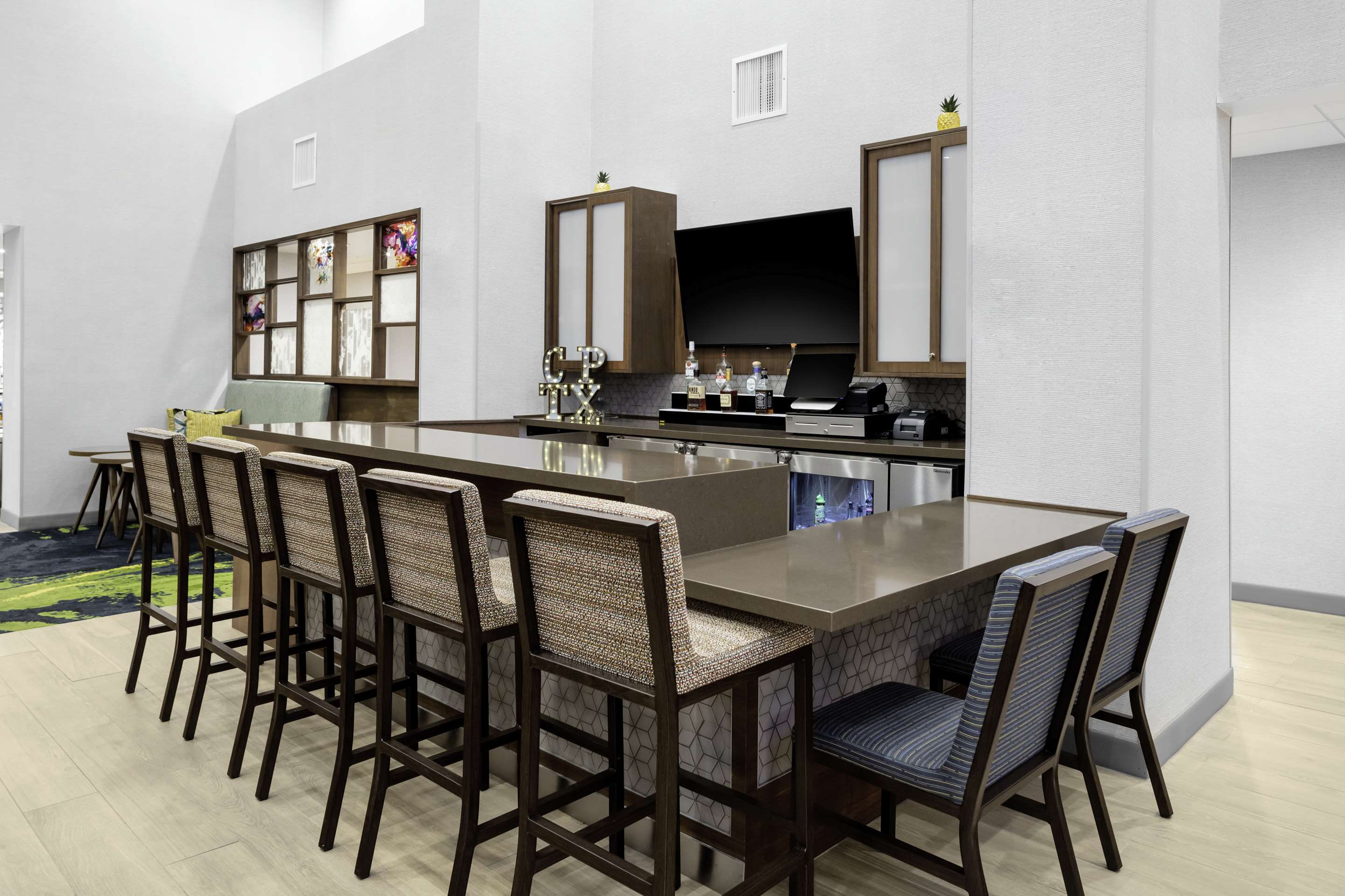 BarLounge | Hampton Inn & Suites Cedar Park North Austin