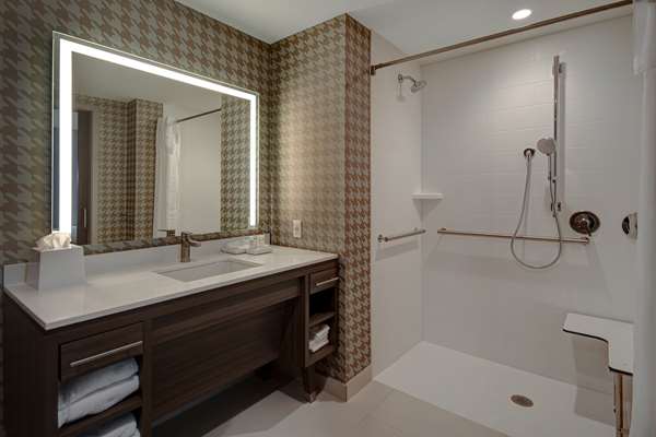  - Home2 Suites by Hilton Troy - I-75, Exit 69