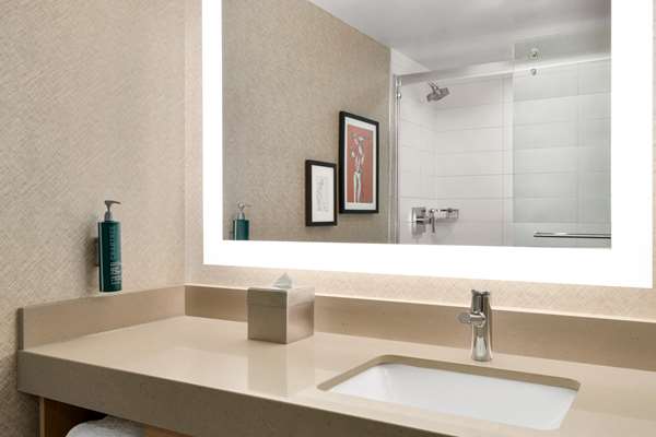  - DoubleTree by Hilton Hotel Dublin