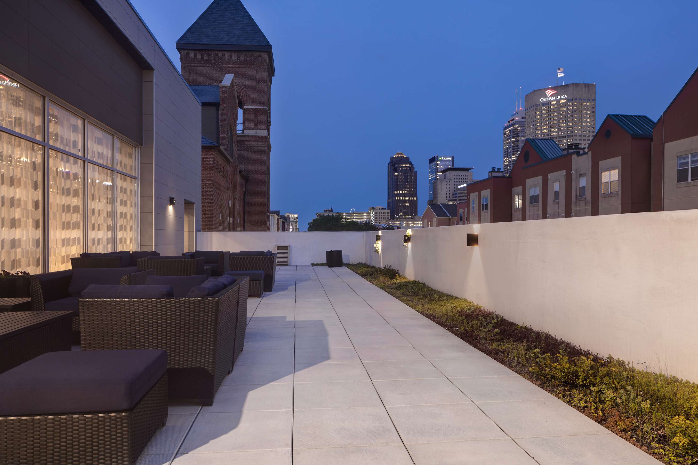 Exterior | Homewood Suites by Hilton Indianapolis Downtown IUPUI