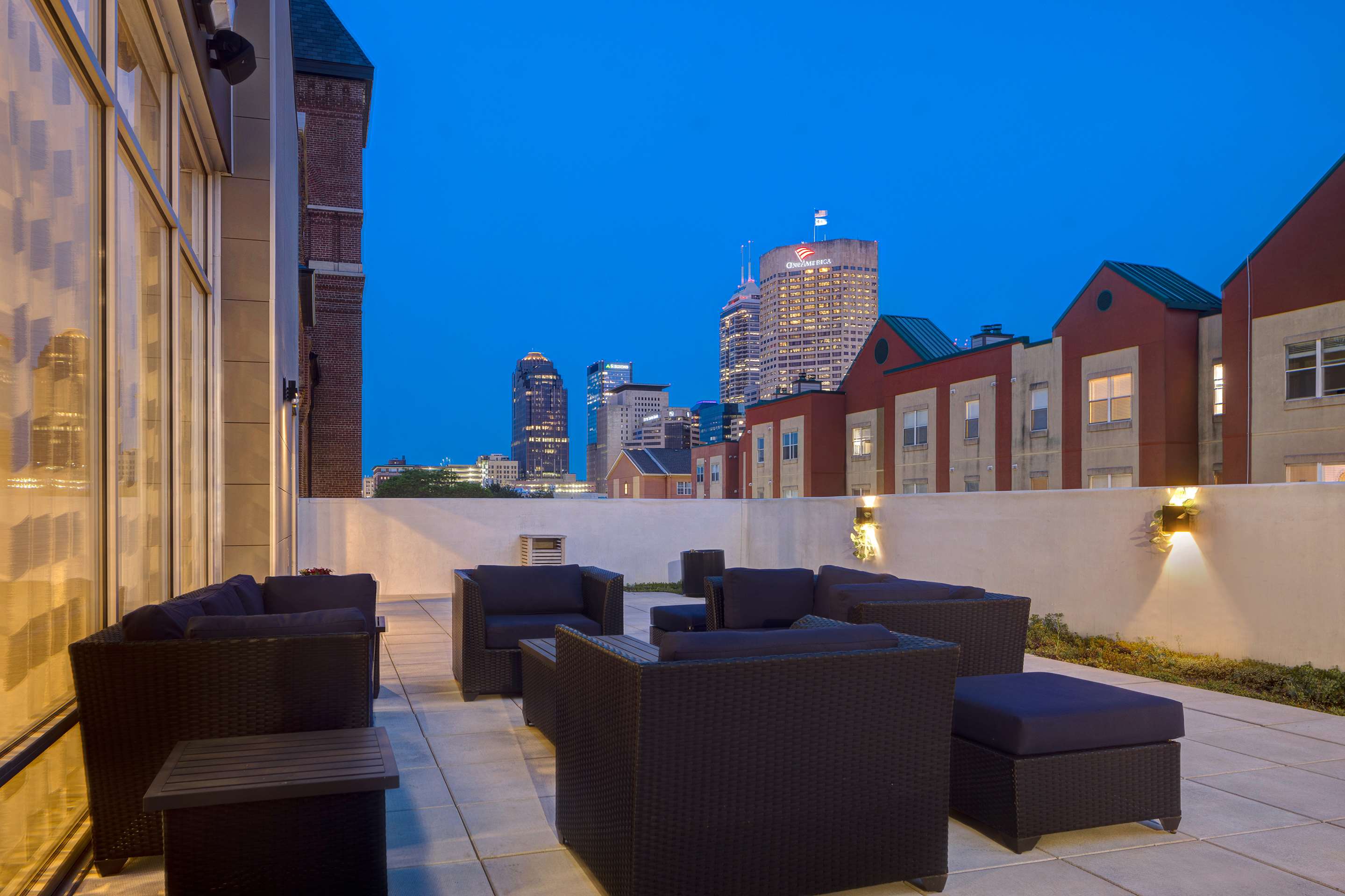 Exterior | Homewood Suites by Hilton Indianapolis Downtown IUPUI