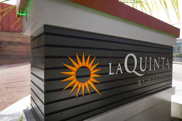 Exterior view - La Quinta Inn & Suites near Wharf Santa Cruz