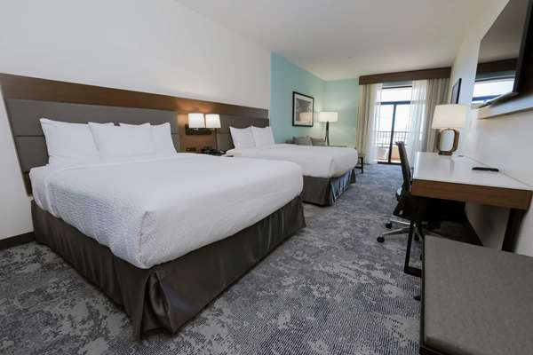  - La Quinta Inn & Suites near Wharf Santa Cruz