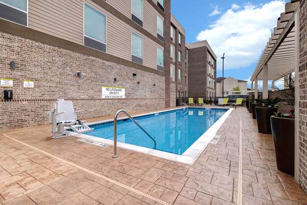 Pool - Home2 Suites by Hilton Blythewood