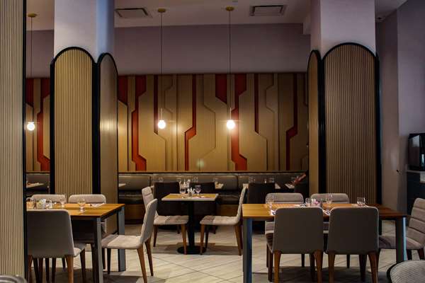 Restaurant - DoubleTree by Hilton Hotel Times Square New York