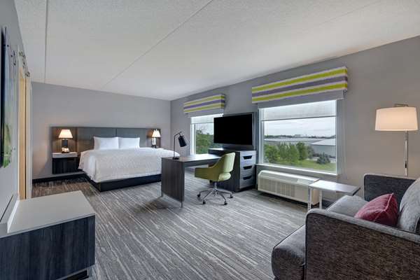  - Hampton Inn & Suites Burlington