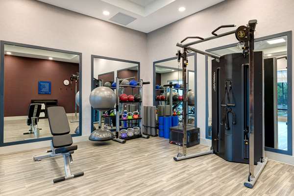 Fitness/ Exercise Room - Hampton Inn & Suites Burlington