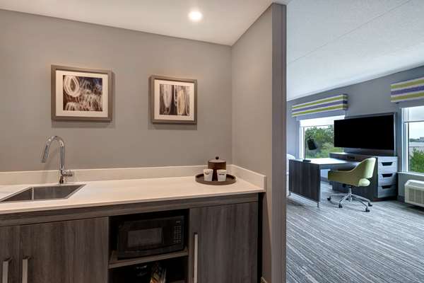  - Hampton Inn & Suites Burlington