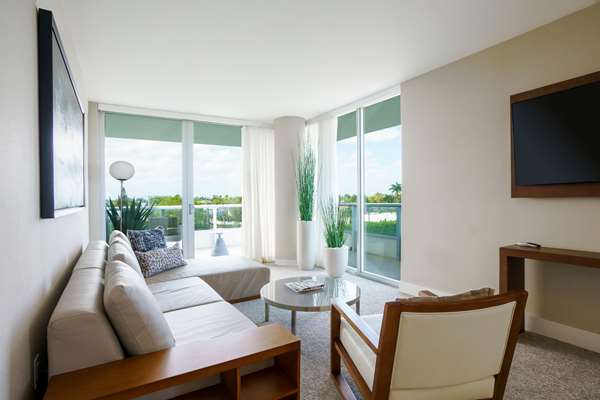 Suite - Altair Hotel Bay Harbor Islands