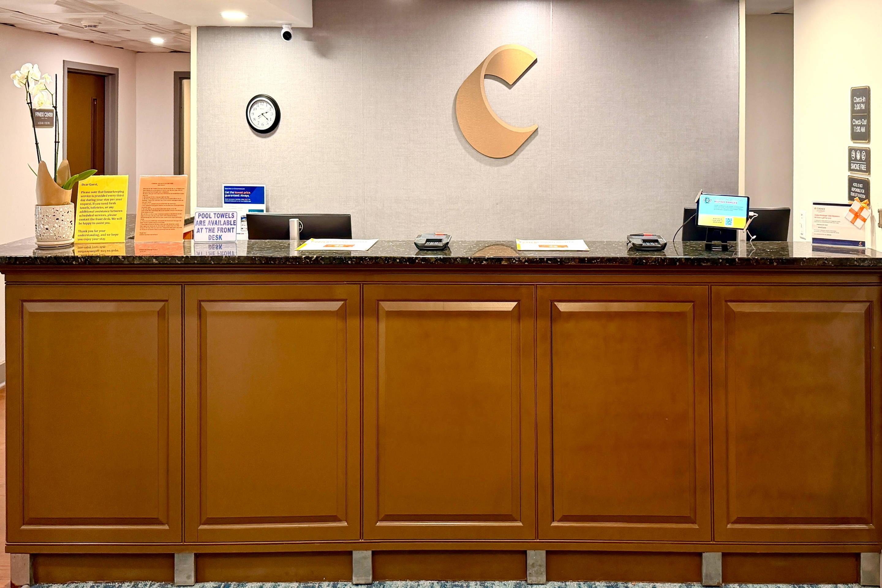 Hotel lobby | Comfort Inn Saco-Old Orchard Beach