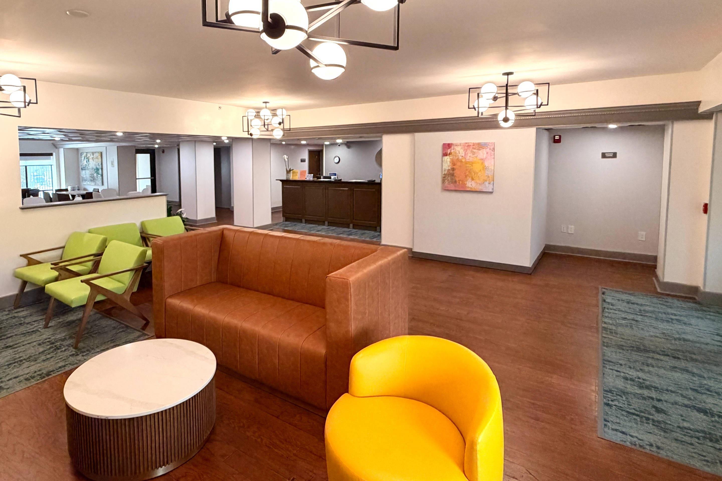 Hotel lobby | Comfort Inn Saco-Old Orchard Beach