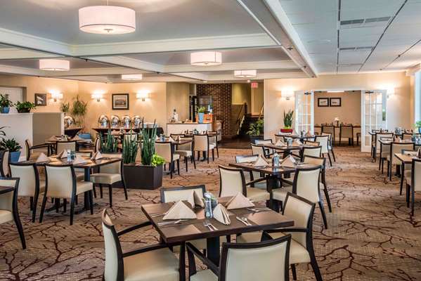  - Penn Harris Hotel Camp Hill