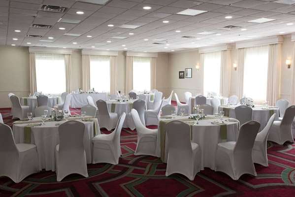  - Penn Harris Hotel Camp Hill