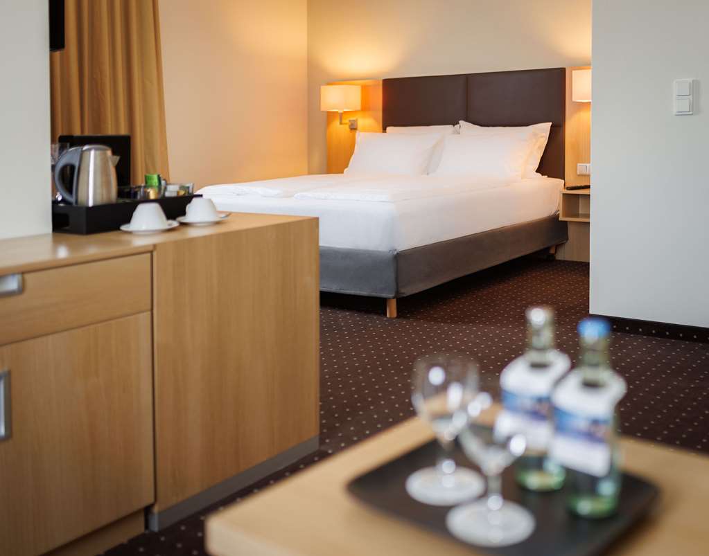 LANZCARRE MANNHEIM RADISSON INDIVID-guestroom-Guest Room,Guest Room Amenity,Coffee/tea facilities,On-Site.jpg